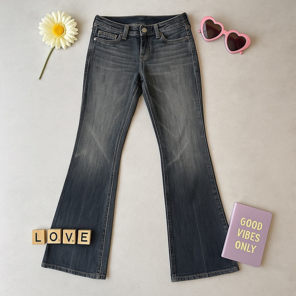 Distinctively Embroidered 7 For All Mankind Jeans - Size 30” - Gently Used